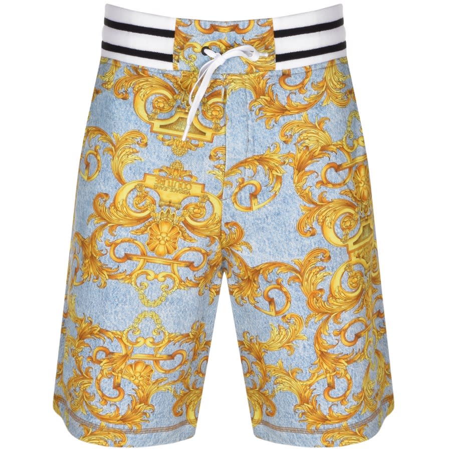 versace shorts outfit